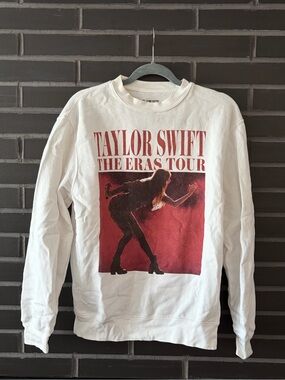 Taylor Swift Eras Tour Reputation crewneck 🐍